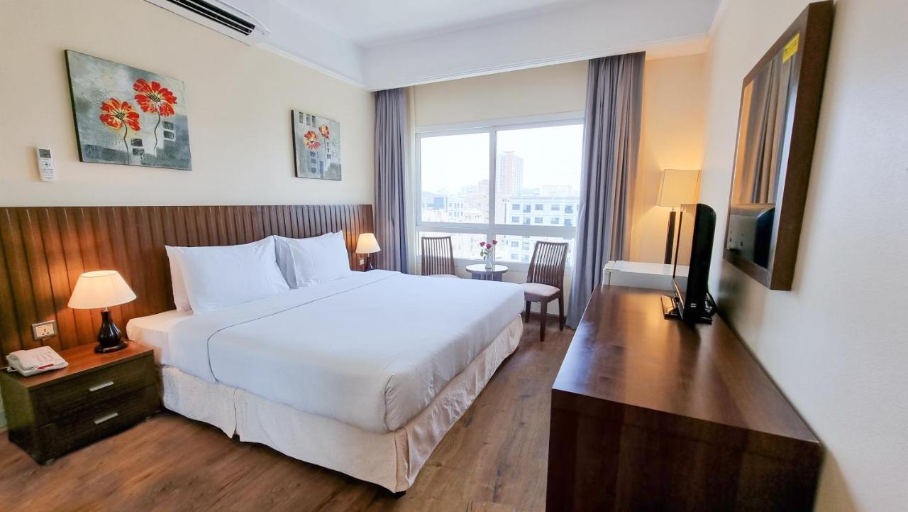 รามาดา บาย วินด์แฮม บีช โฮเต็ล อาจิมาน Hotel อัจมาน ภายนอก รูปภาพ