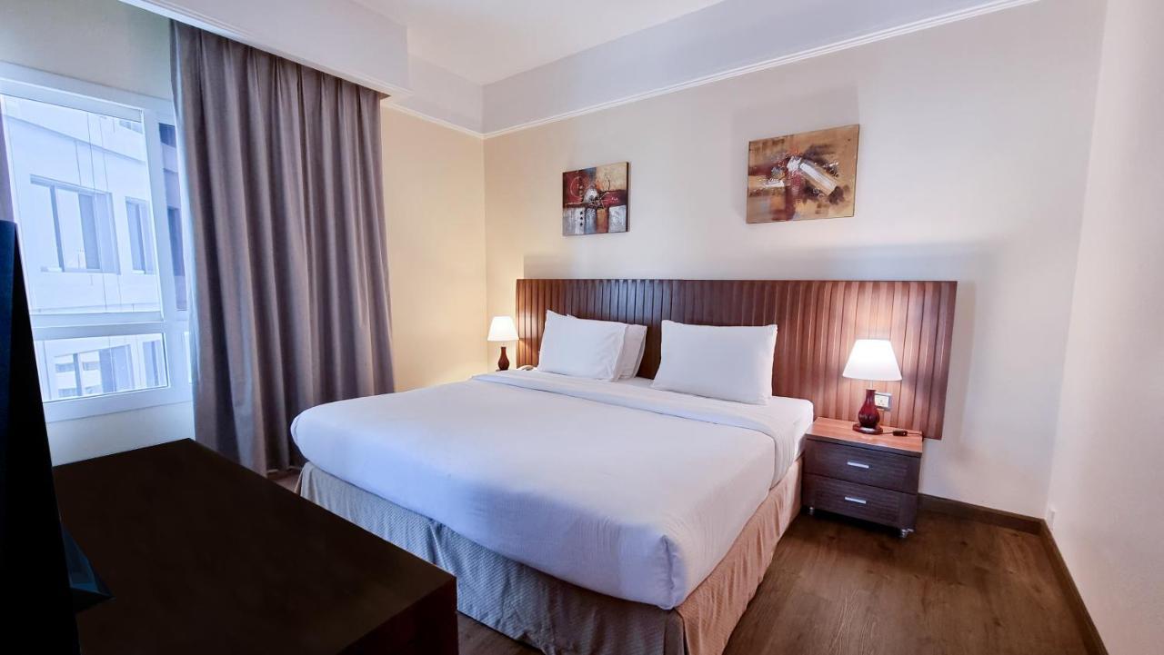 รามาดา บาย วินด์แฮม บีช โฮเต็ล อาจิมาน Hotel อัจมาน ภายนอก รูปภาพ