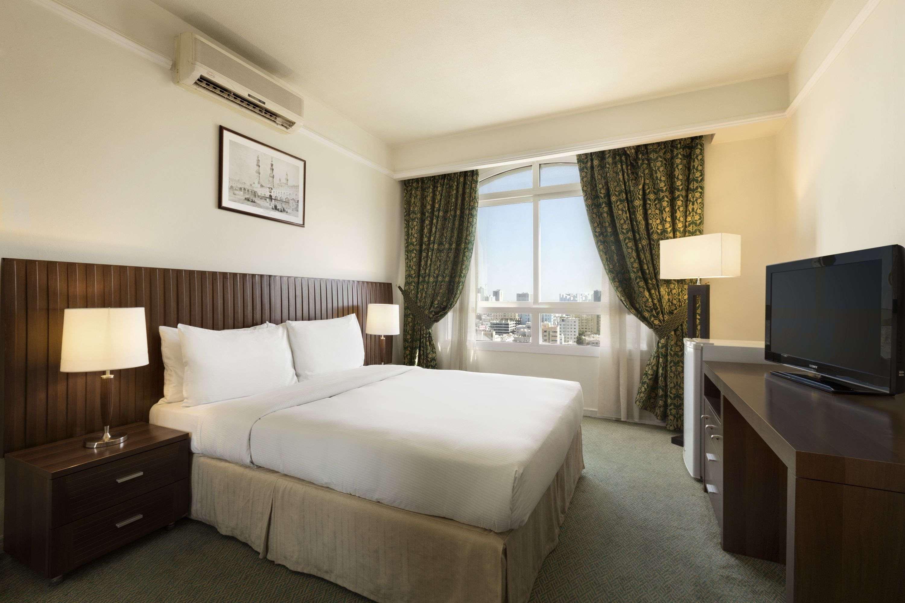 รามาดา บาย วินด์แฮม บีช โฮเต็ล อาจิมาน Hotel อัจมาน ภายนอก รูปภาพ