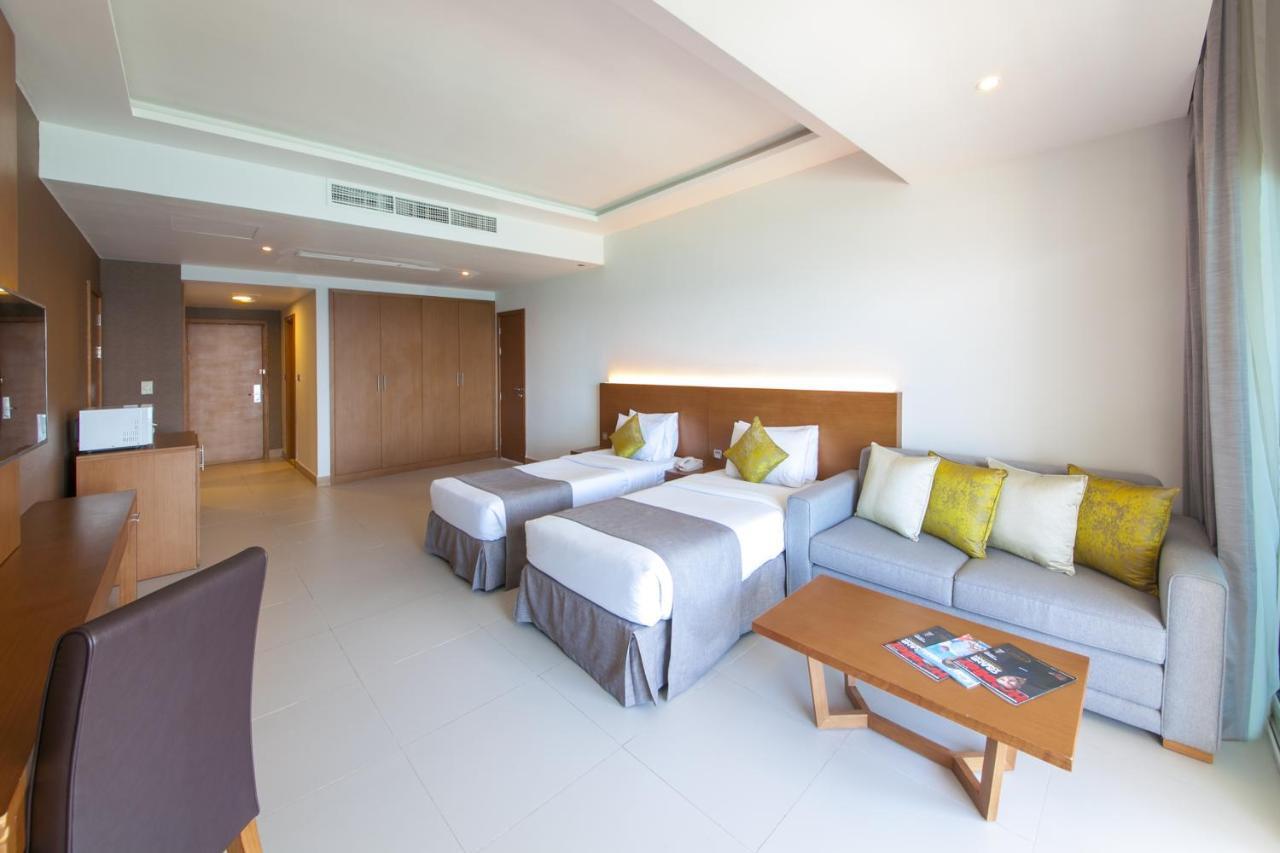 รามาดา บาย วินด์แฮม บีช โฮเต็ล อาจิมาน Hotel อัจมาน ภายนอก รูปภาพ