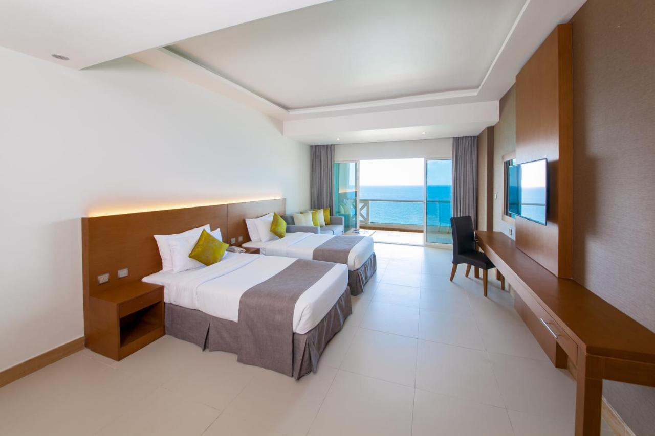 รามาดา บาย วินด์แฮม บีช โฮเต็ล อาจิมาน Hotel อัจมาน ภายนอก รูปภาพ