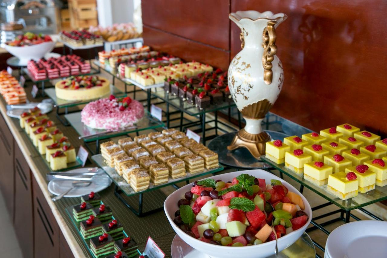 รามาดา บาย วินด์แฮม บีช โฮเต็ล อาจิมาน Hotel อัจมาน ภายนอก รูปภาพ