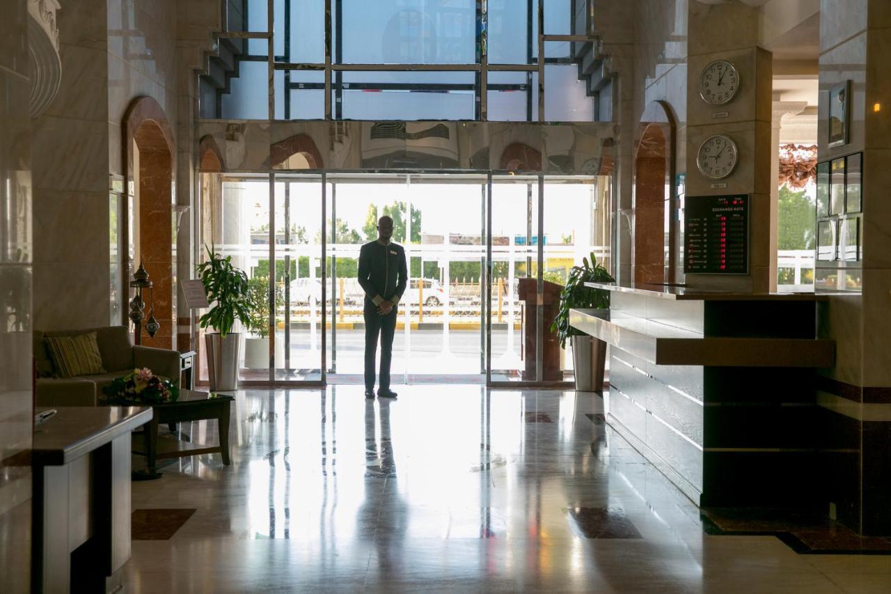 รามาดา บาย วินด์แฮม บีช โฮเต็ล อาจิมาน Hotel อัจมาน ภายนอก รูปภาพ